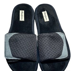 Dearfoams Men’s Easy Slip On Adjustable Slide Slippers 9-10 Medium Black